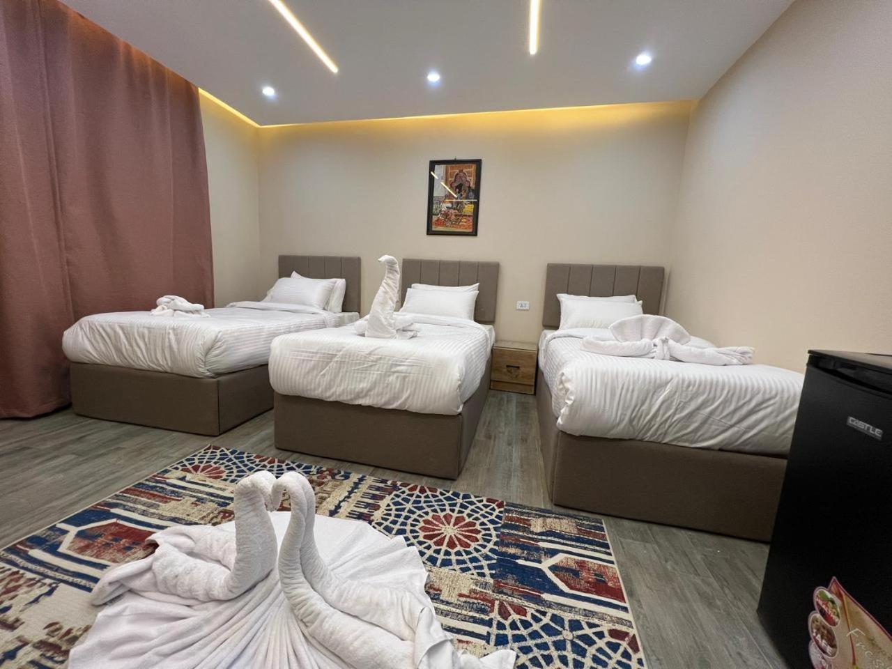 Pyramids Hotel Kafrat al Jabal Luaran gambar