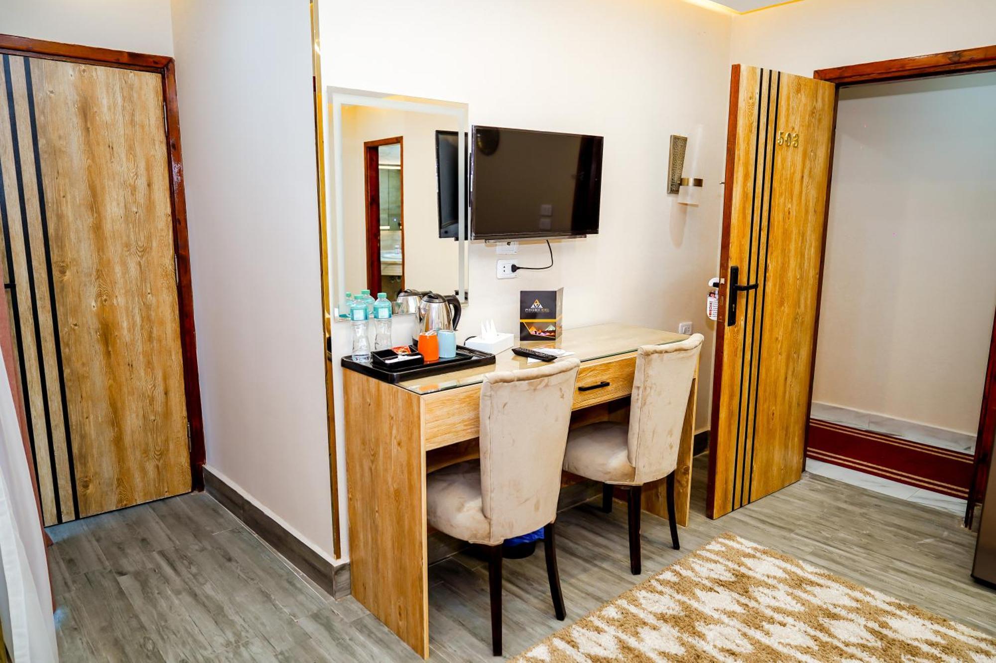 Pyramids Hotel Kafrat al Jabal Luaran gambar