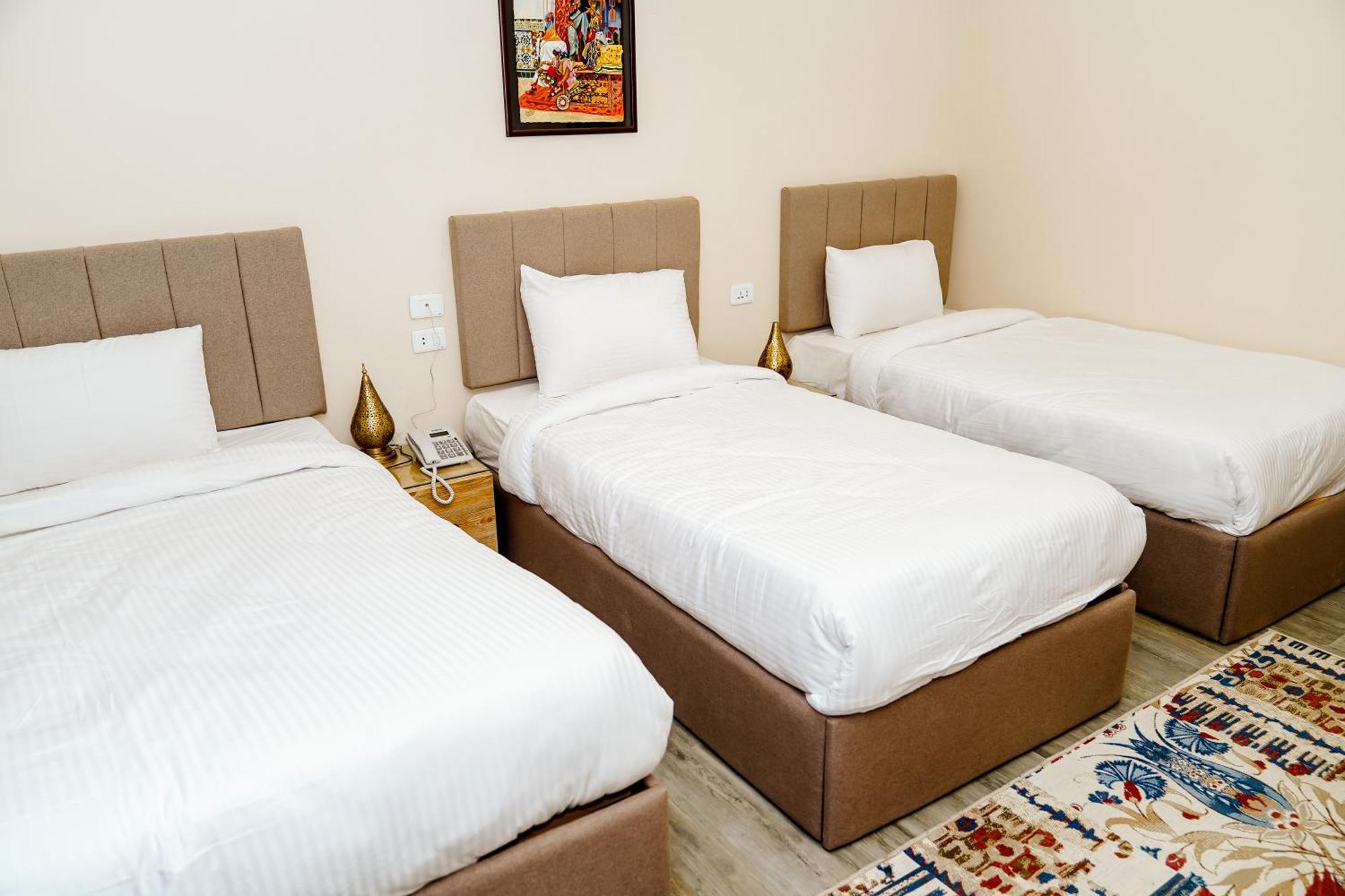 Pyramids Hotel Kafrat al Jabal Luaran gambar
