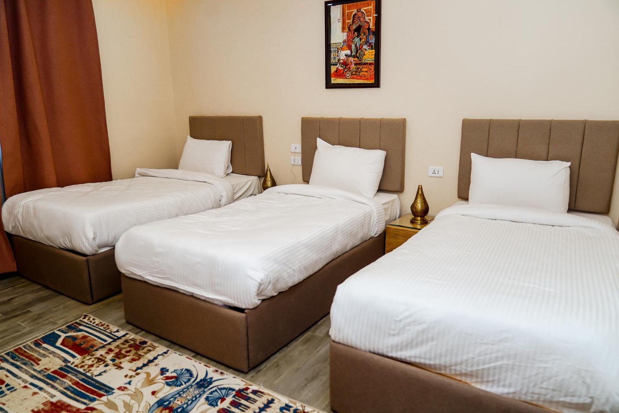 Pyramids Hotel Kafrat al Jabal Luaran gambar