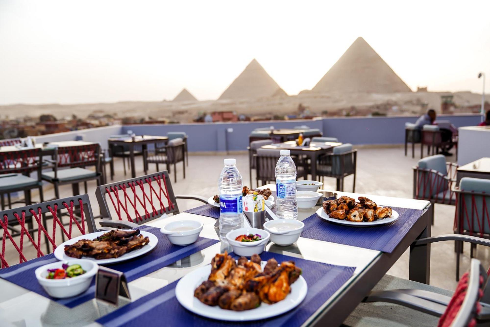 Pyramids Hotel Kafrat al Jabal Luaran gambar