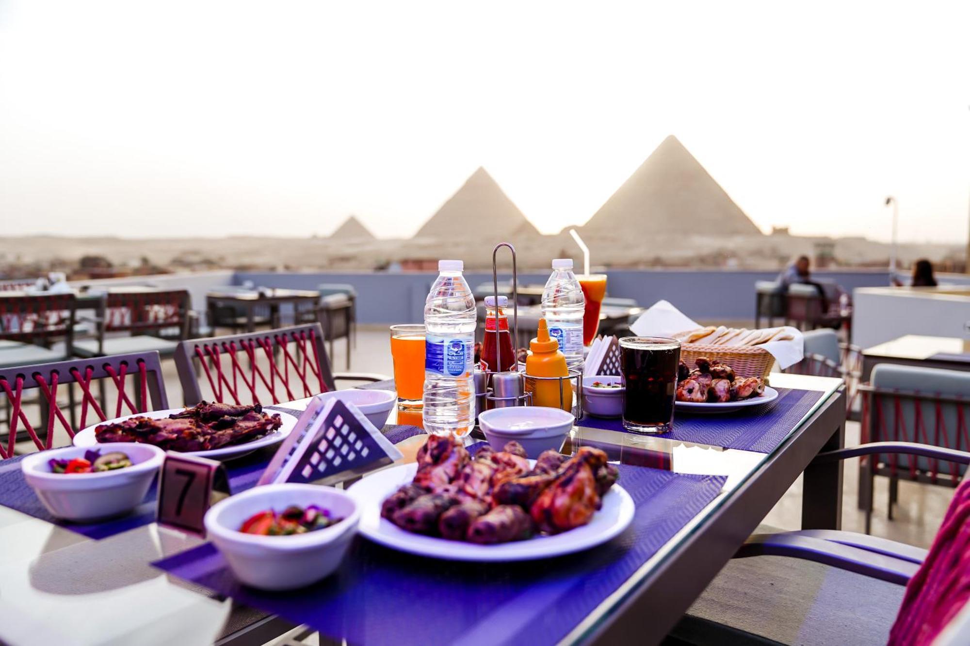 Pyramids Hotel Kafrat al Jabal Luaran gambar
